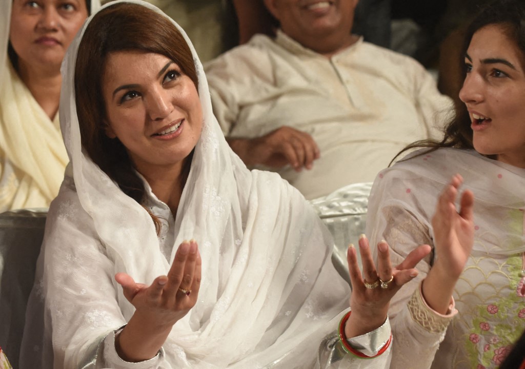 AFP__20151004__Par8292228__v1__MidRes__PakistanPoliticsElectionKhan.jpg