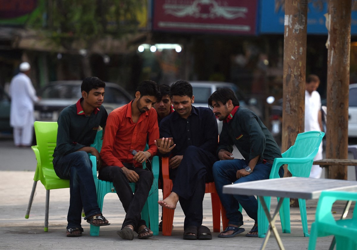 Pakistan Youth Mobile 