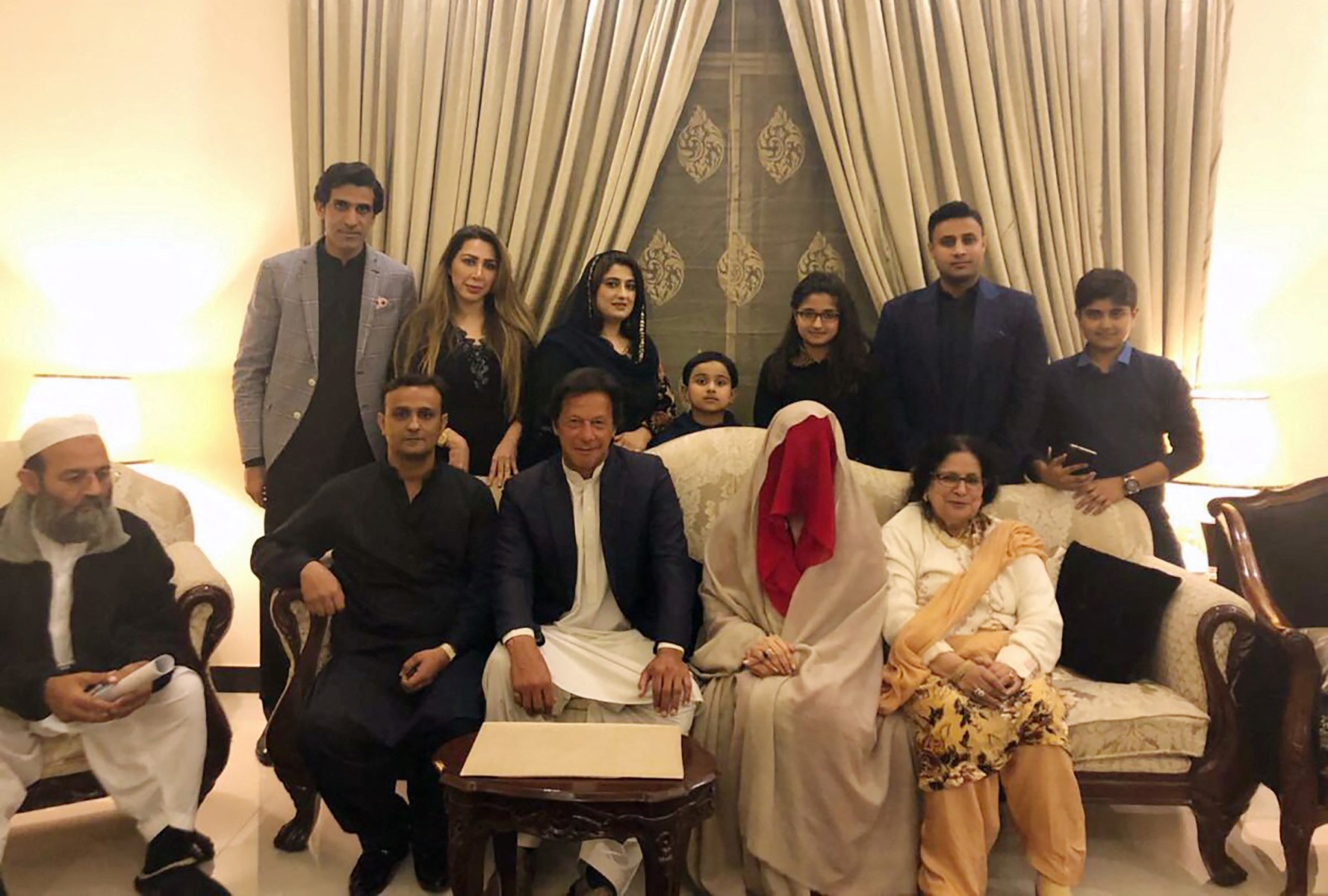 imran khan bushra bibi.jpg