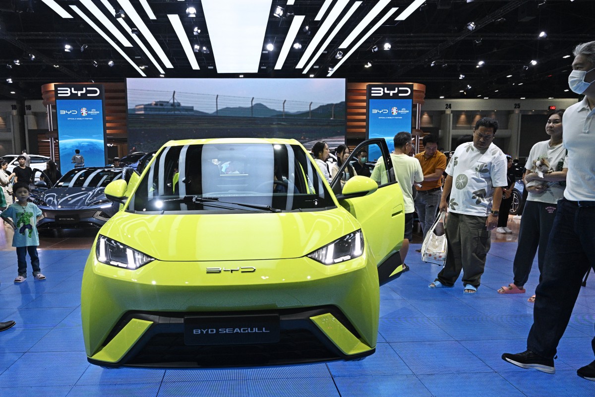 Thailand Transport EV BYD Seagull.jpg