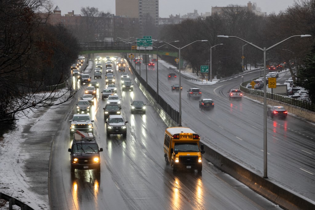 AFP__20250224__2197982839__v2__MidRes__WinterStormBringsSnowAndIceFromMidwestToNorth.jpg