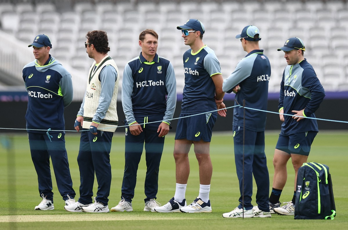 Cricket-Aus-Practice.jpg