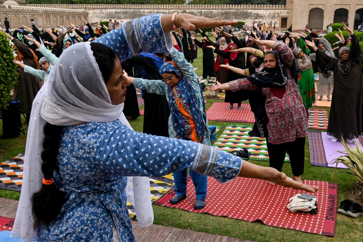 Lahore Women Yoga