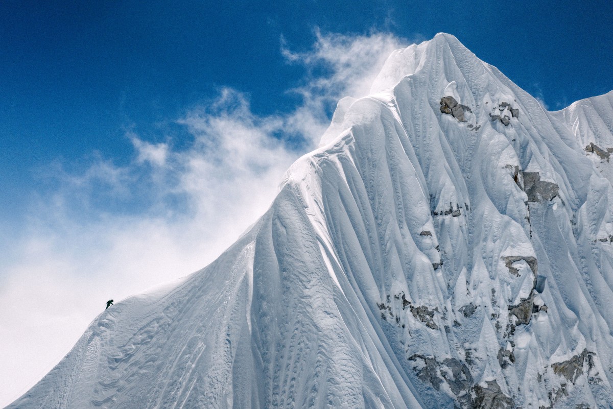 AFP__20251021__79F66CQ__v1__MidRes__NepalMountaineering.jpg