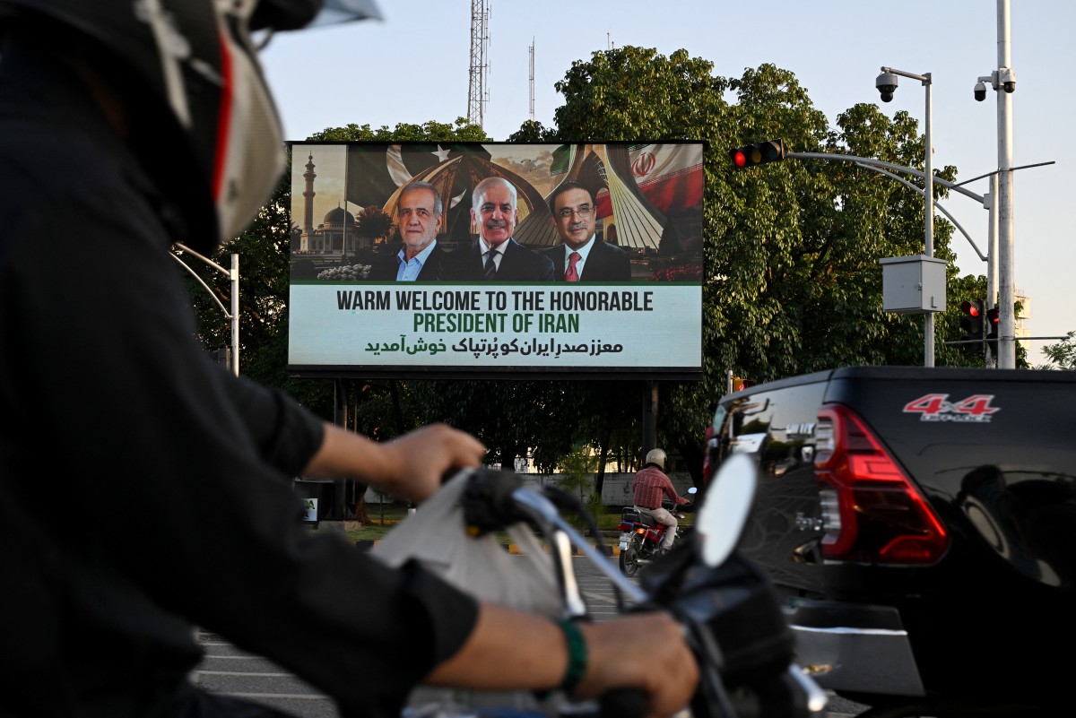 Iran President Pakistan Visit.jpg