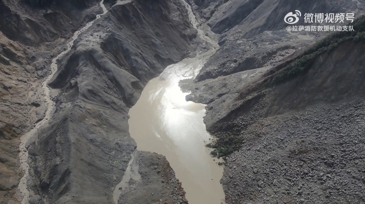 China Nepal lake Burst