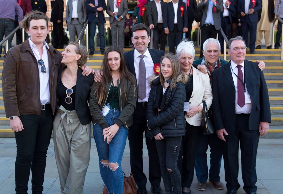 AndyBurnham_family.jpg