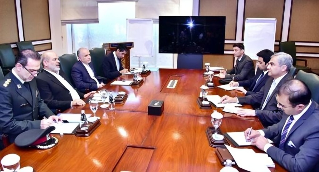 Pakistan Iran Minister Meeting 