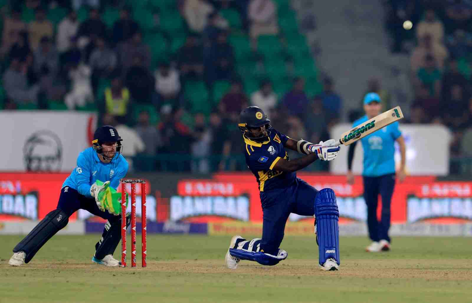 England Sri Lanka cricket 2.jpg