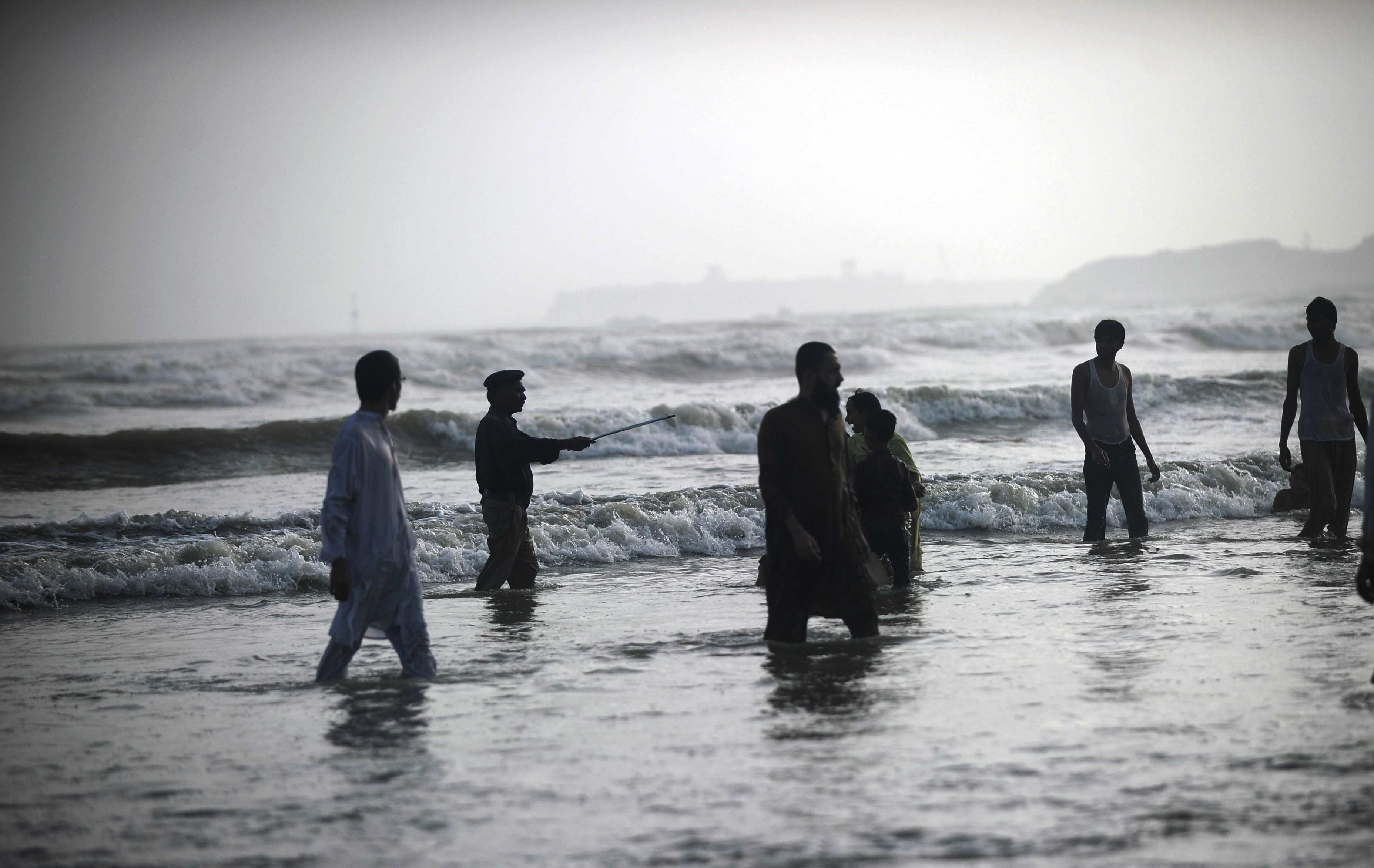 Karachi Sea AFP.jpg