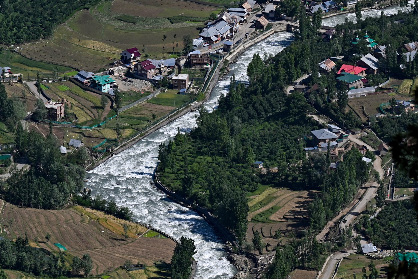 Kishanganga DAM INDIA.jpg