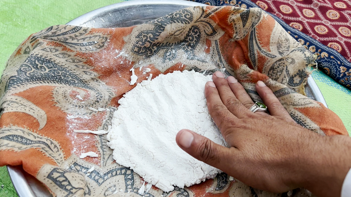 Kohistan Local Cheese Pizza