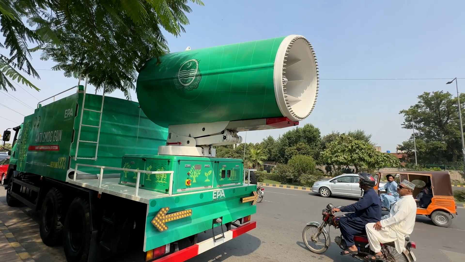 Lahore_Fatima_Anti_Smog_Gun