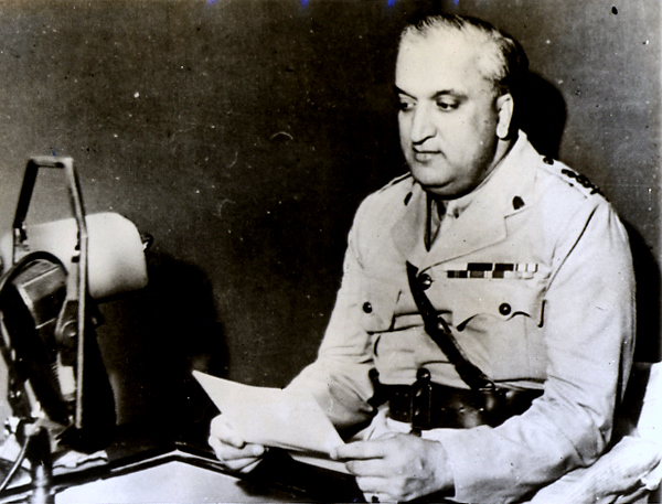 Maharaja_of_Kashmir,_Hari_Singh_(1895_-_1961).jpg