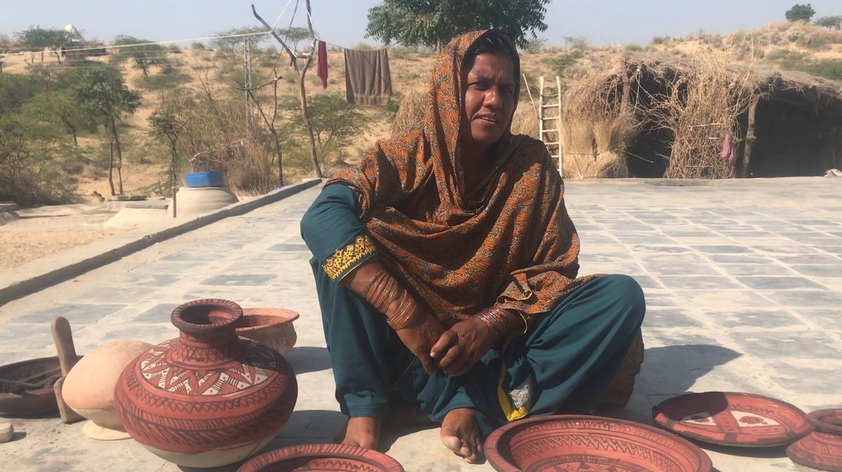 SINDHI POTTER NIAMAT.JPG