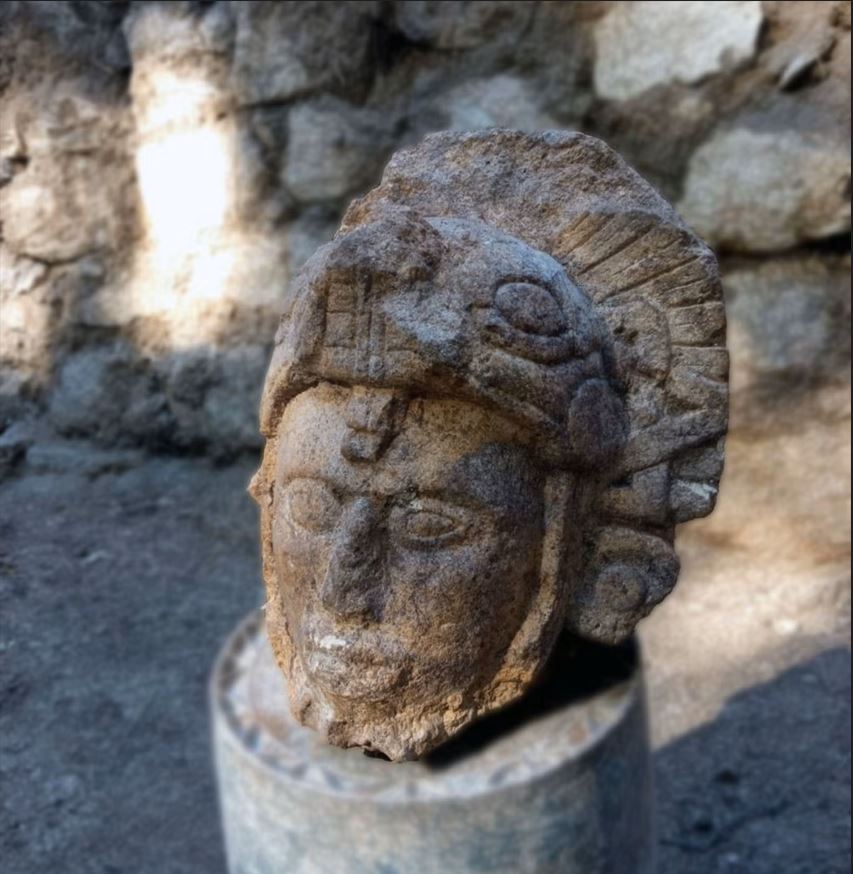 PRECOLUMBUSSTATUE.JPG