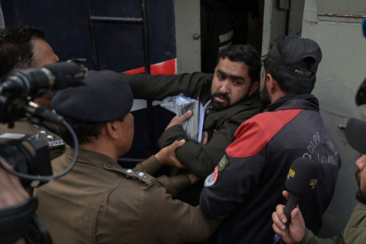 PTI protest.jpg