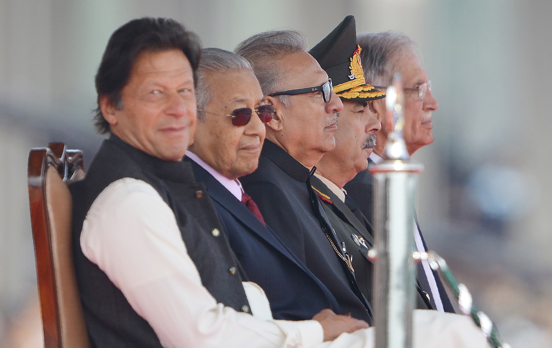 Pervez Khattak Imran Khan.jpg