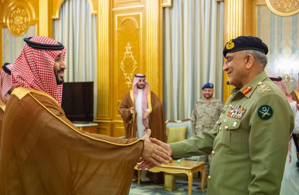 Qamar Javid Bajwah with Mohammed bin Salman.jpeg