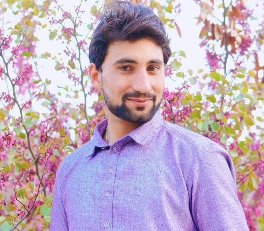 Riaz Ahmedzai afghan soldier.jpg