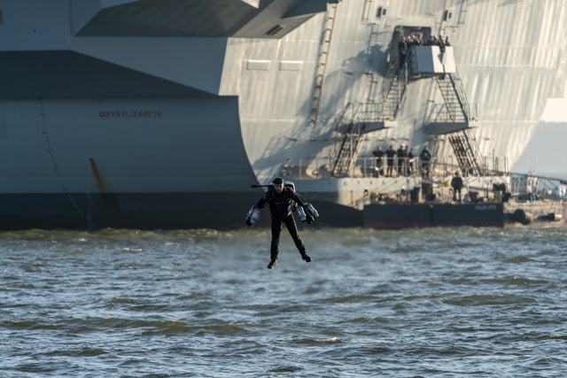 Richard Browning - HMSQE1 - Credit DPPHOTOS.jpg