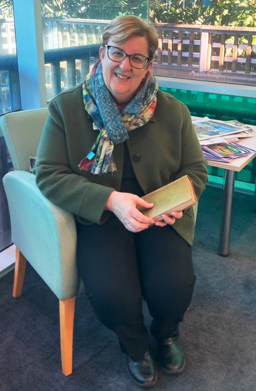 Australia Book returned to library after 150 years 