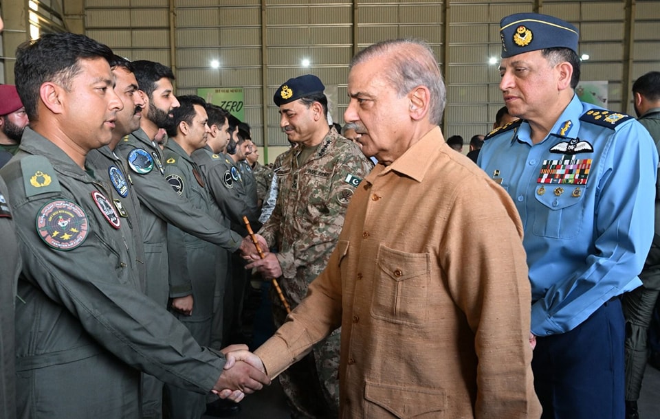 Shahbaz in Kamra1.jpg
