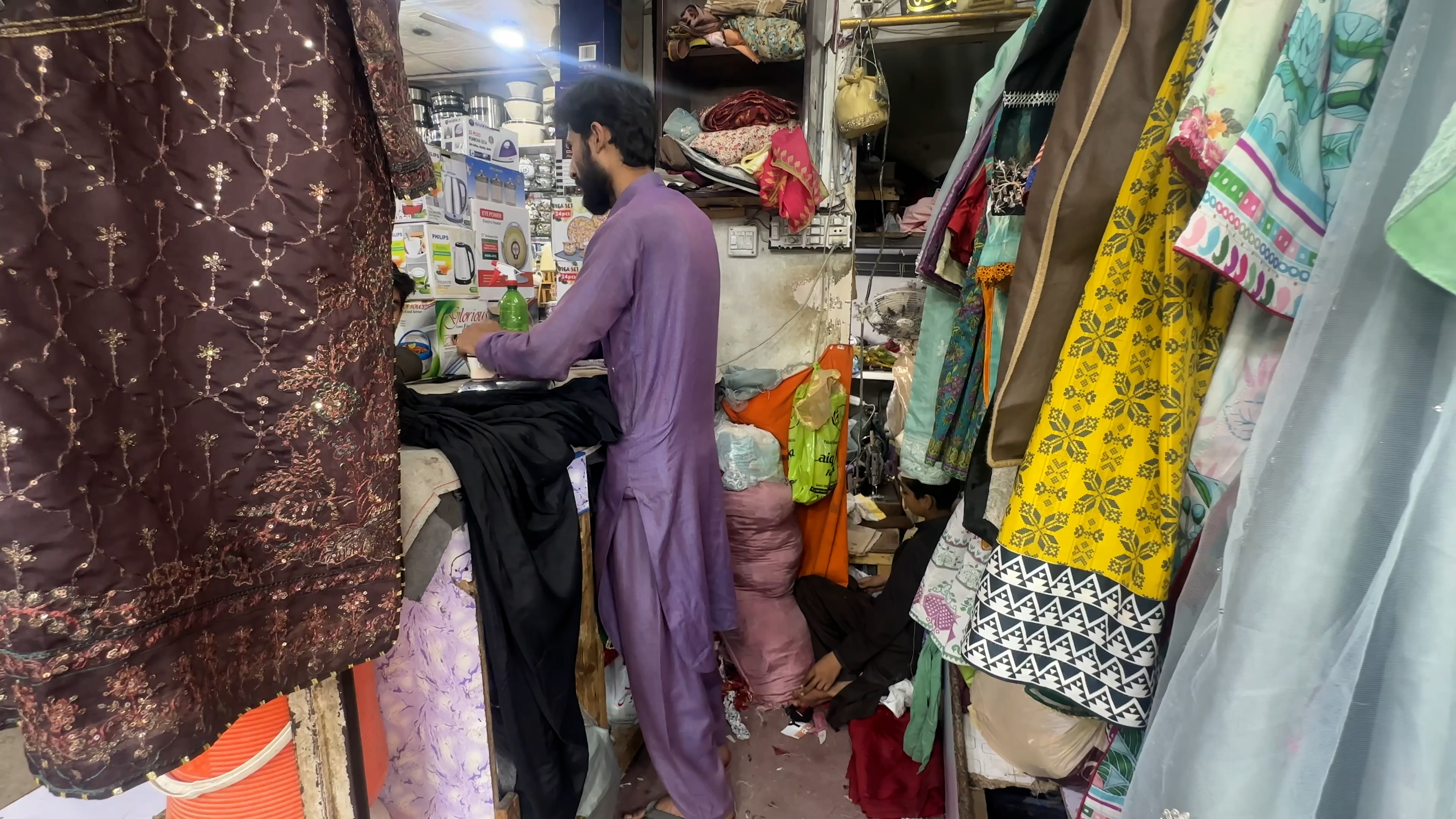 TAILOR.jpg