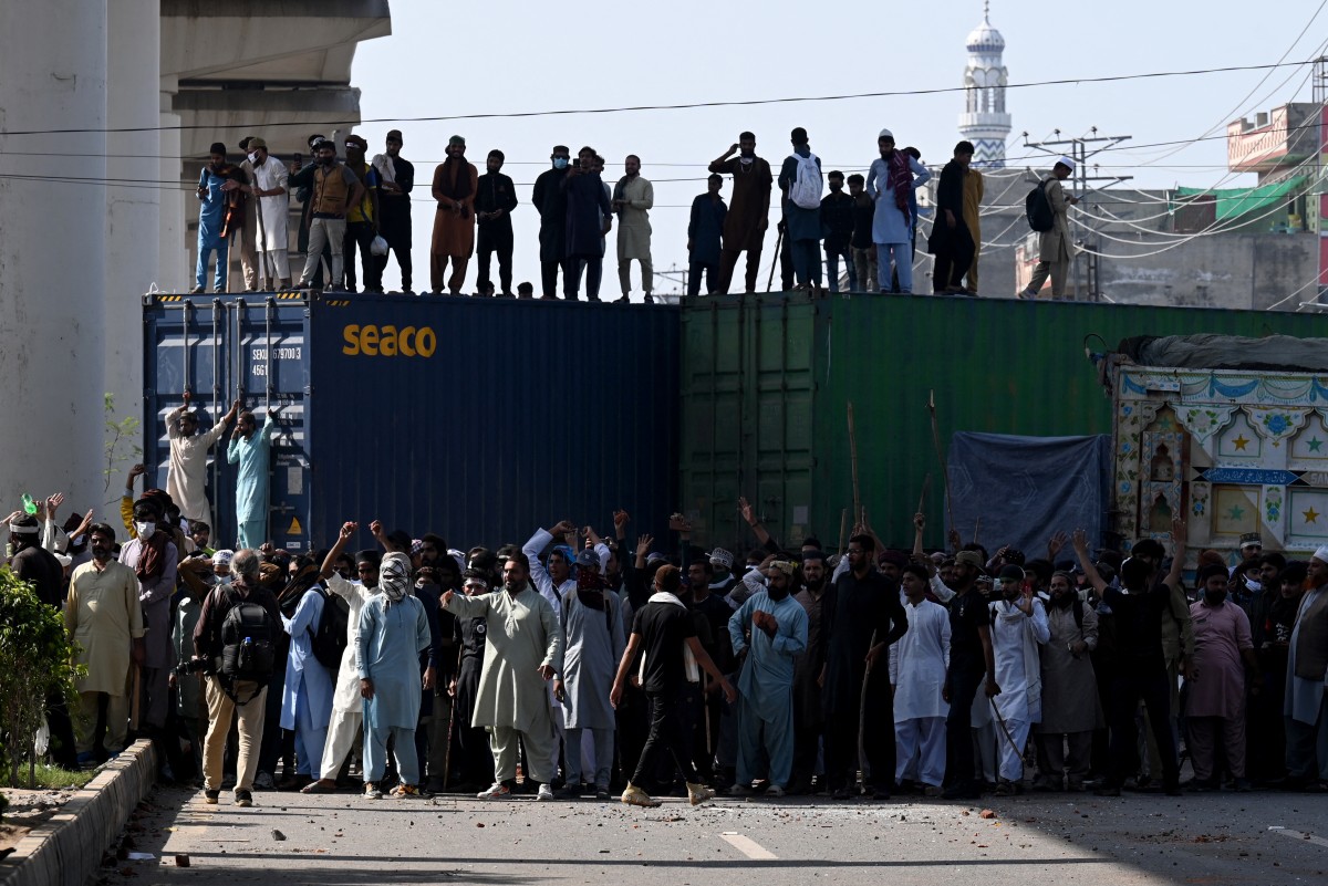 TLP protest.jpg TLP protest.jpg