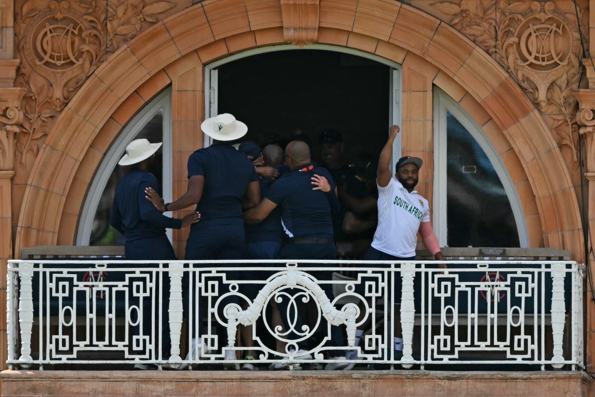 Temba Bavuma.jpg