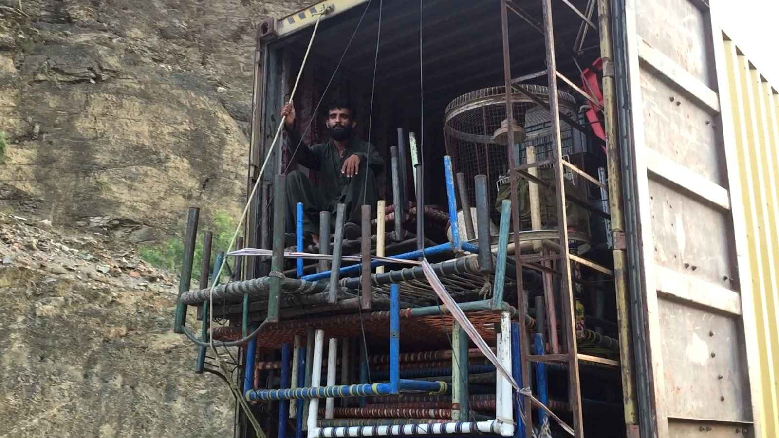 Torkham Border Afghan Refugees.jpg