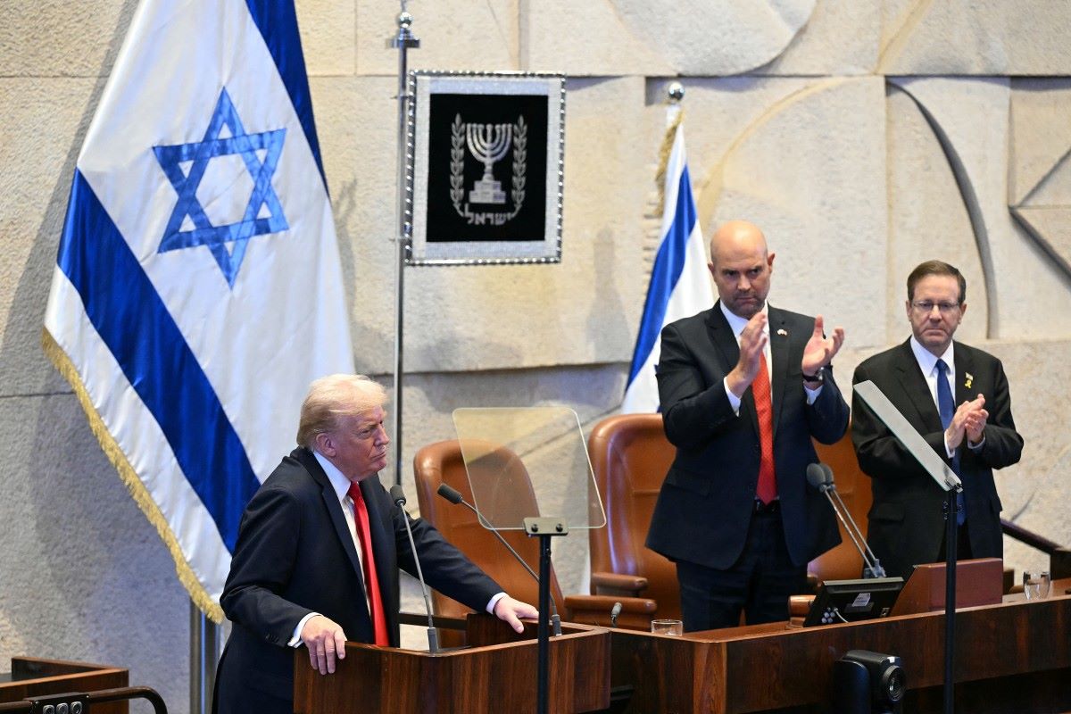 Trump Israeli parliament.jpg