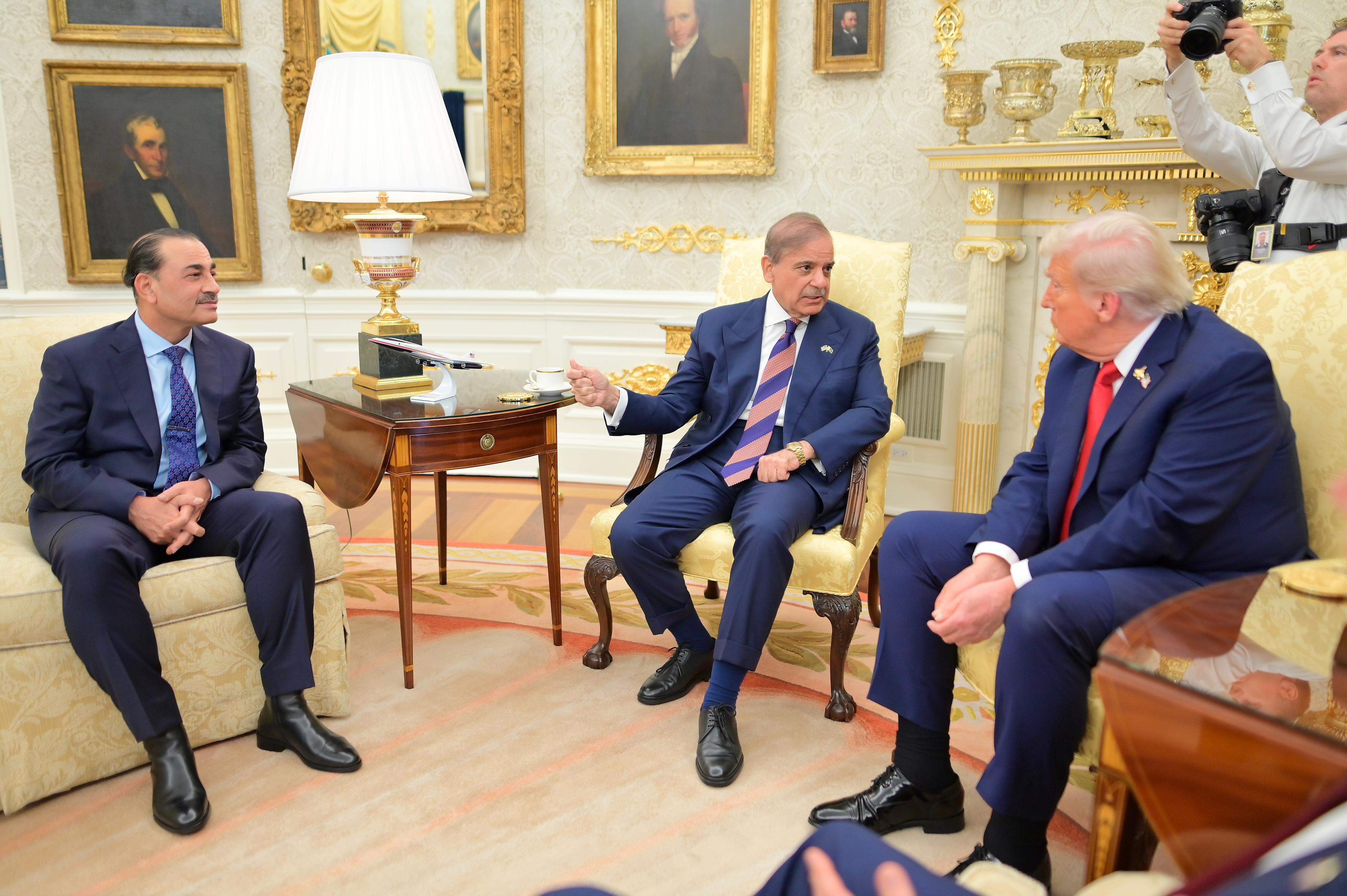 TrumpAsimMunirShahbaz.jpeg