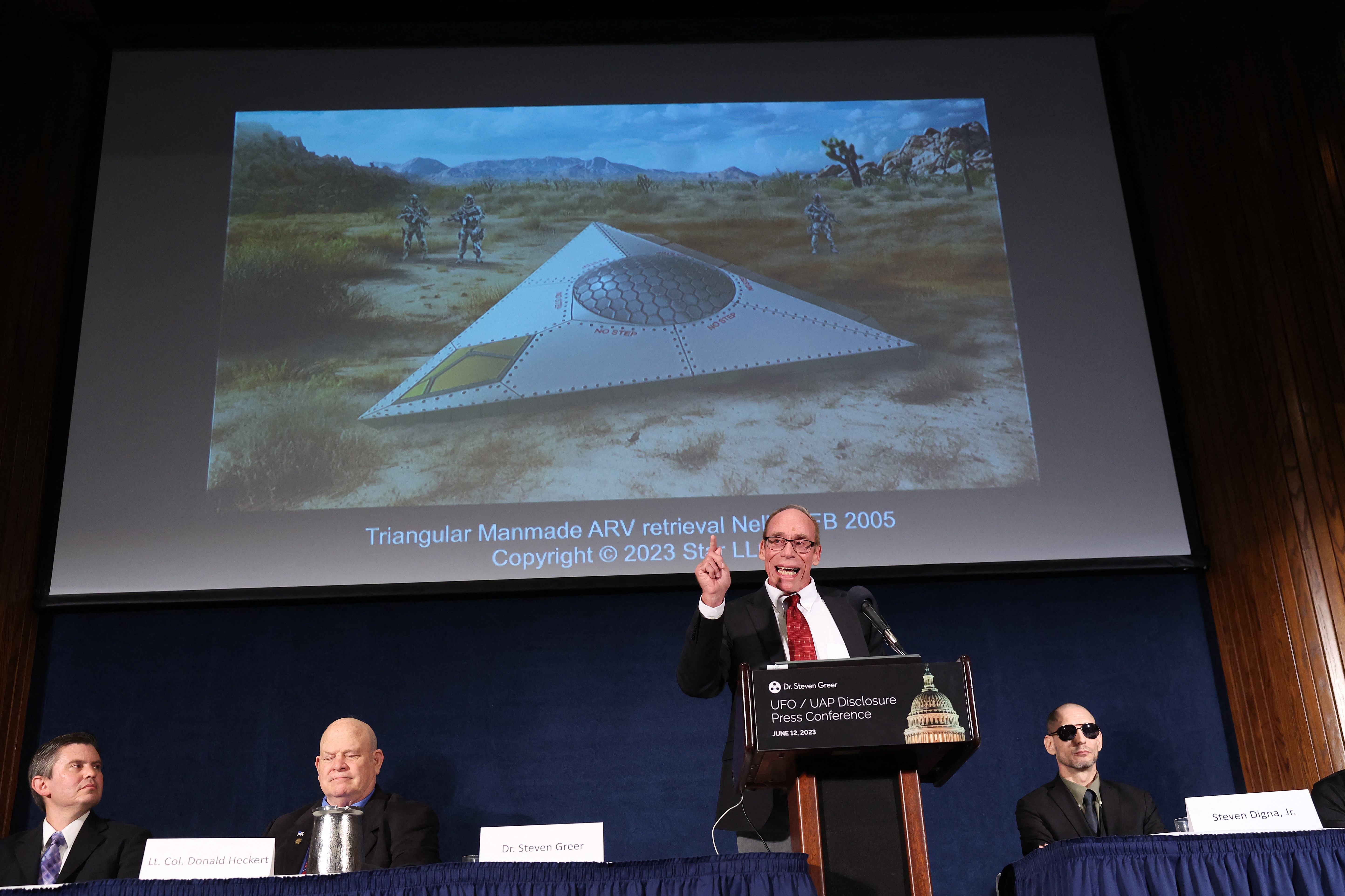 USA UFOs.jpg