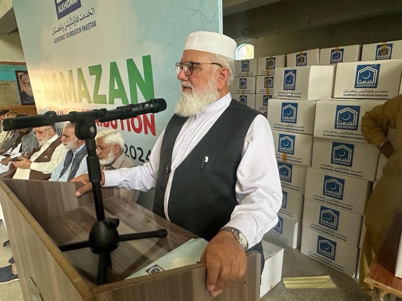 liaquat baloch.jpg
