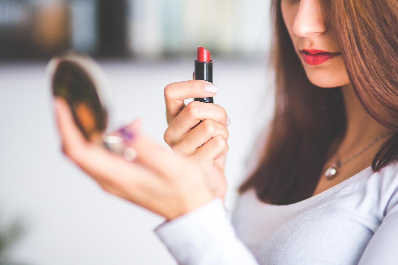 MAKEUP.jpg